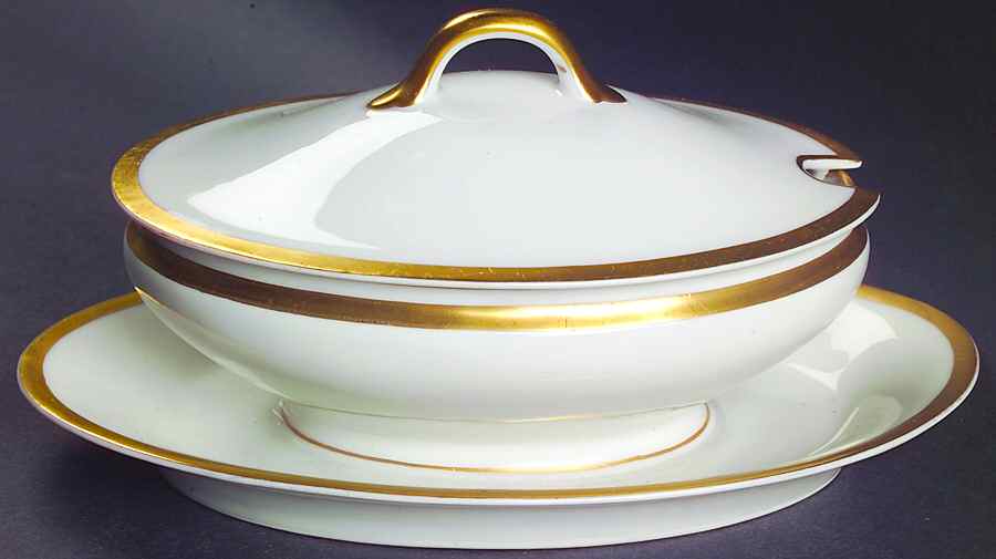 Schleiger 128 Gravy Boat w/Attached Underplate & Lid by Haviland-1