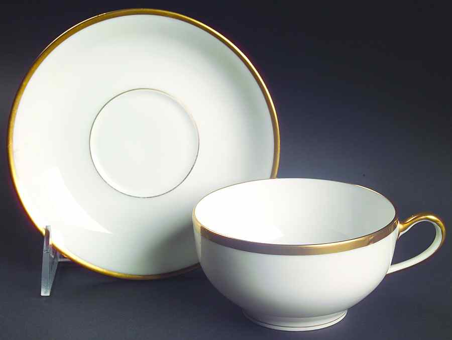 Schleiger 128 Oversized Cup & Saucer Set by Haviland-1