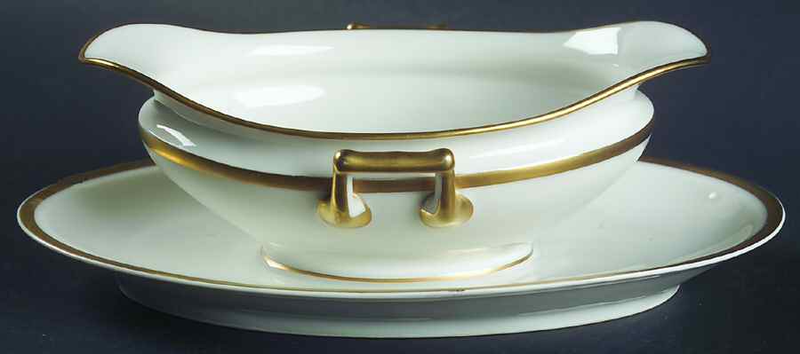 Schleiger 128 Gravy Boat with Attached Underplate by Haviland-1