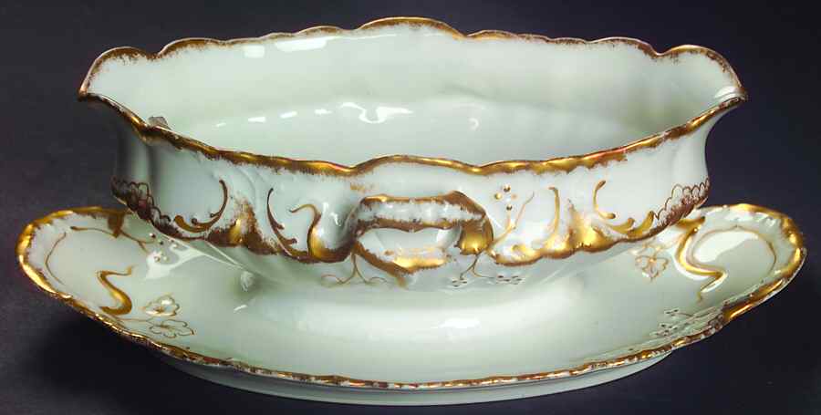 Schleiger 133 Gravy Boat with Attached Underplate by Haviland-1