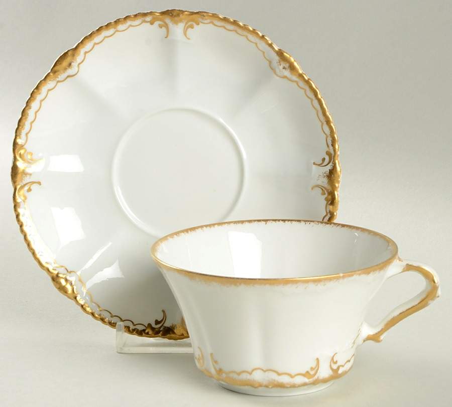 Schleiger 133 Flat Cup & Saucer Set by Haviland-1
