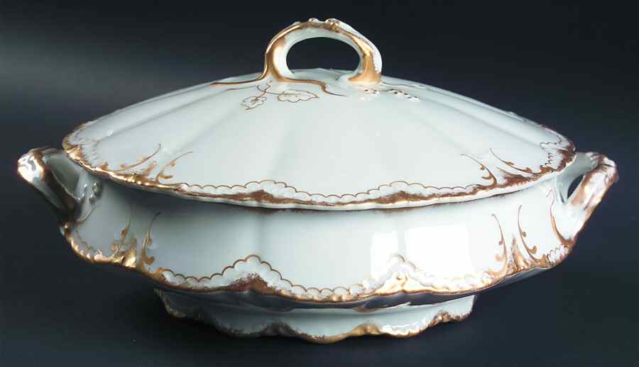 Schleiger 133 Round Covered Vegetable by Haviland-1