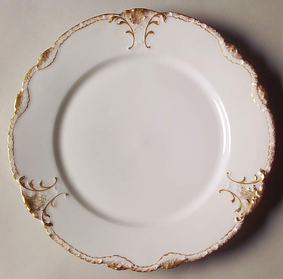Schleiger 133 Dinner Plate by Haviland-1