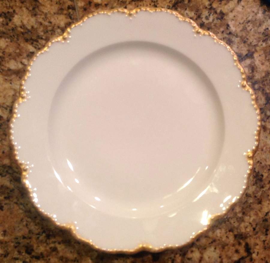 Schleiger 136 Dinner Plate by Haviland-1