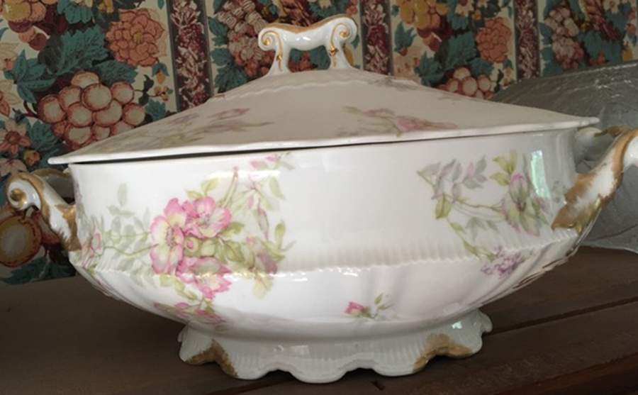 Schleiger 139b Round Covered Vegetable by Haviland-1
