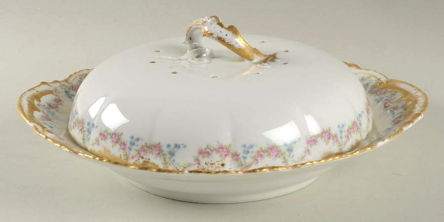 Schleiger 140 Muffin Dish & Lid by Haviland-1