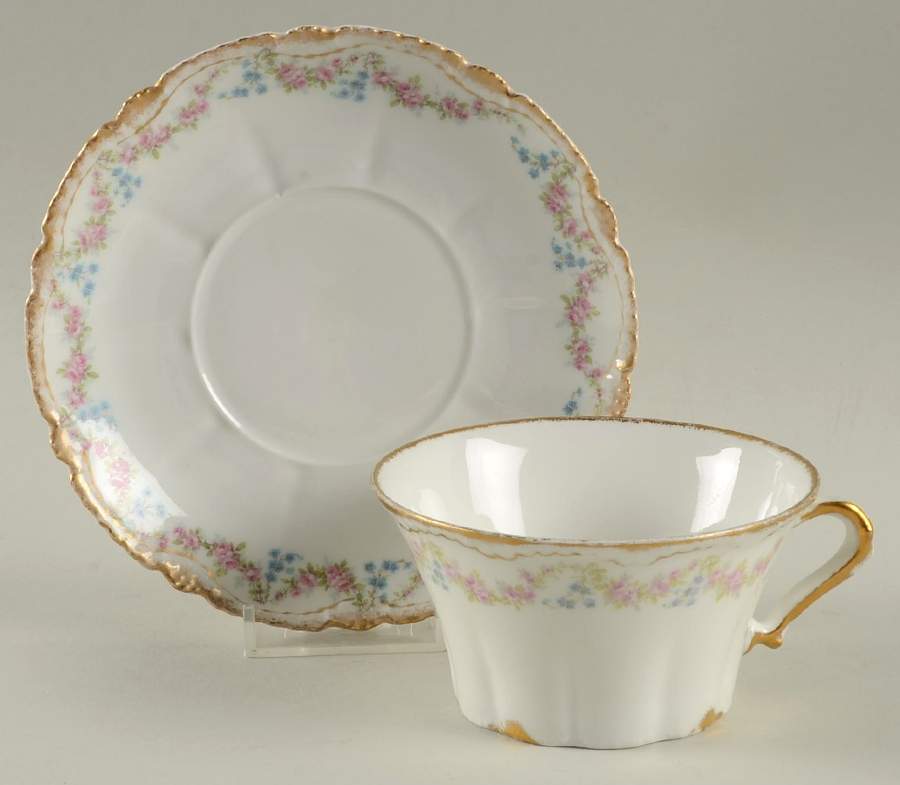 Schleiger 140 Oversized Cup & Saucer Set by Haviland-1
