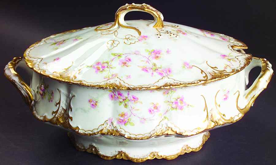 Schleiger 141D Oval Tureen & Lid by Haviland-1