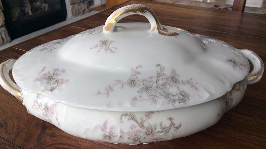 Schleiger 143b Oval Covered Vegetable by Haviland-1