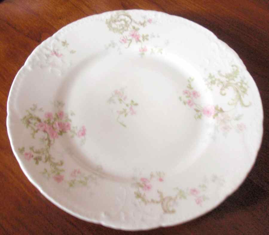 Schleiger 144E Dinner Plate by Haviland-1