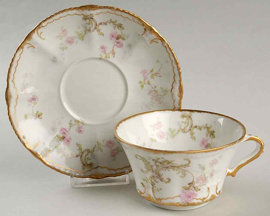 Schleiger 144F Oversized Cup & Saucer Set by Haviland-1