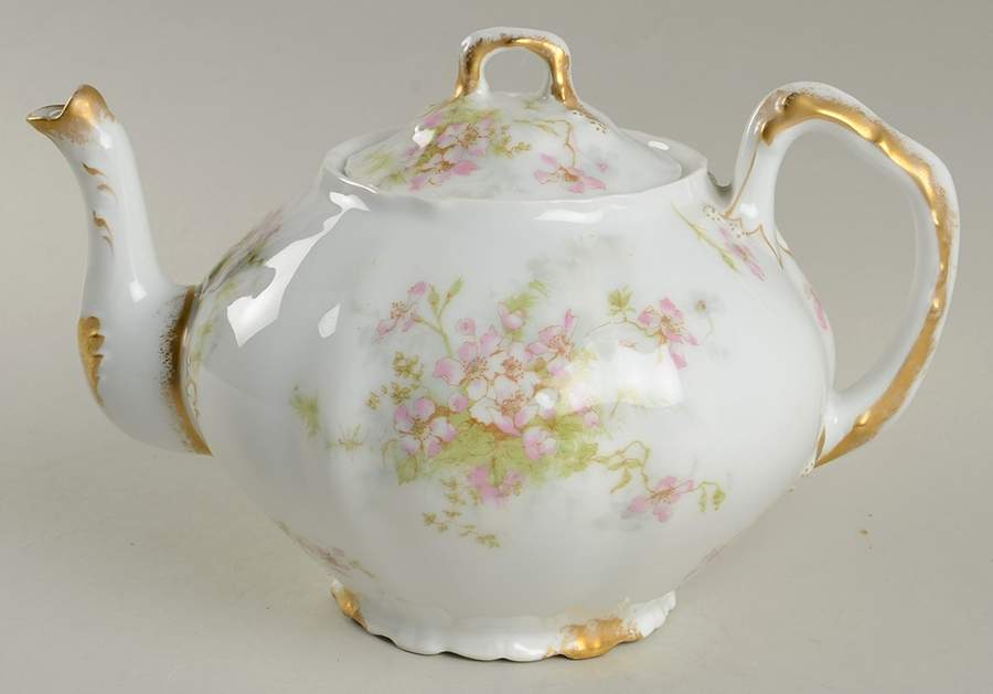 Schleiger 146 Teapot & Lid by Haviland-1