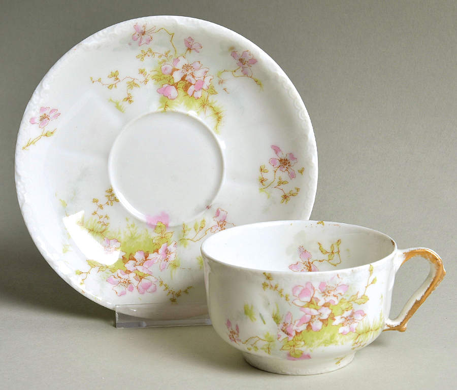 Schleiger 146E Flat Cup & Saucer Set by Haviland-1