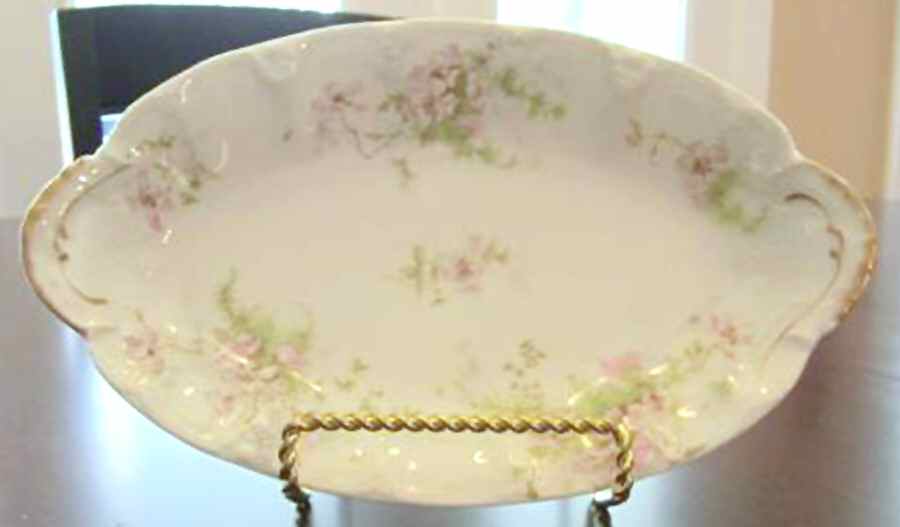 Schleiger 146E 9" Oval Serving Platter by Haviland-1