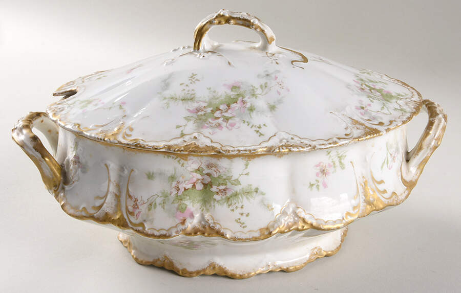 Schleiger 146N Oval Tureen & Lid by Haviland-1
