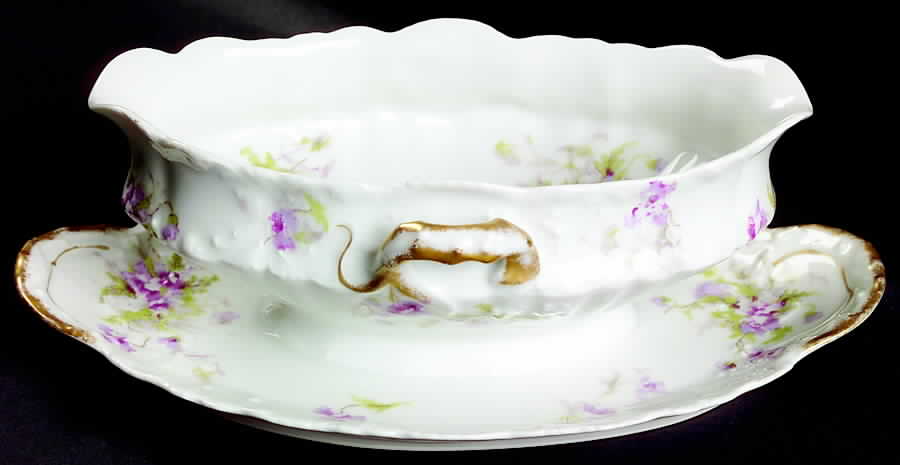 Schleiger 147D Gravy Boat with Attached Underplate by Haviland-1
