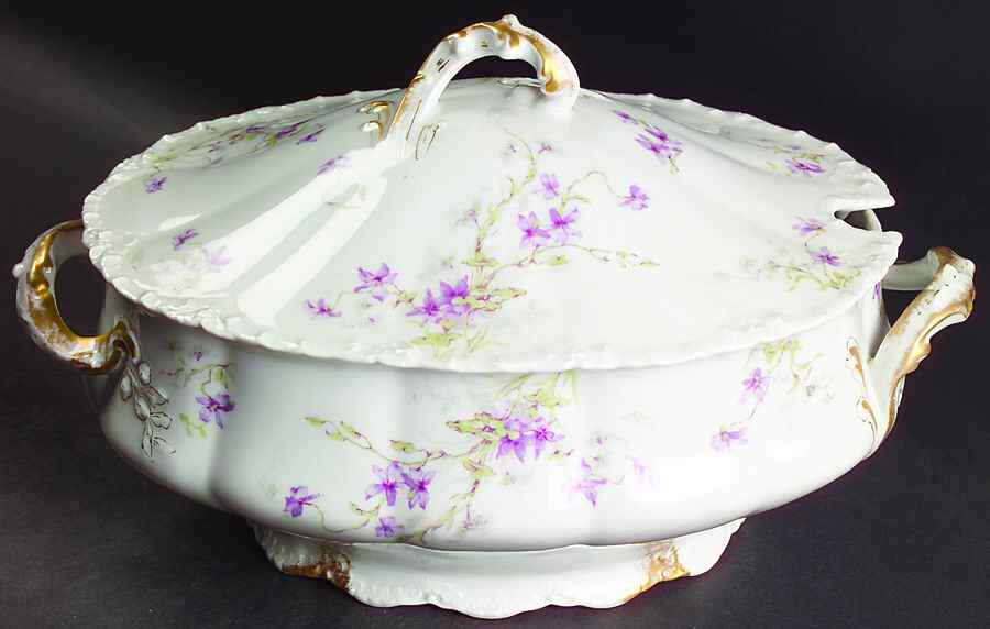 Schleiger 148a Oval Tureen & Lid by Haviland-1