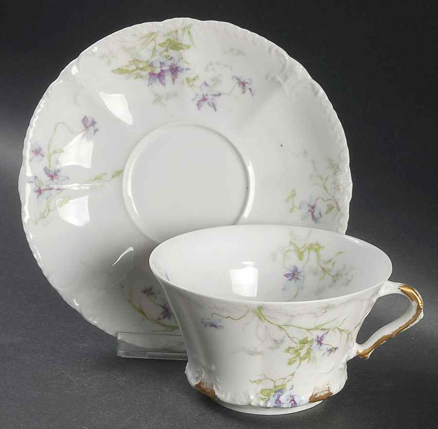 Schleiger 148G Oversized Cup & Saucer Set by Haviland-1