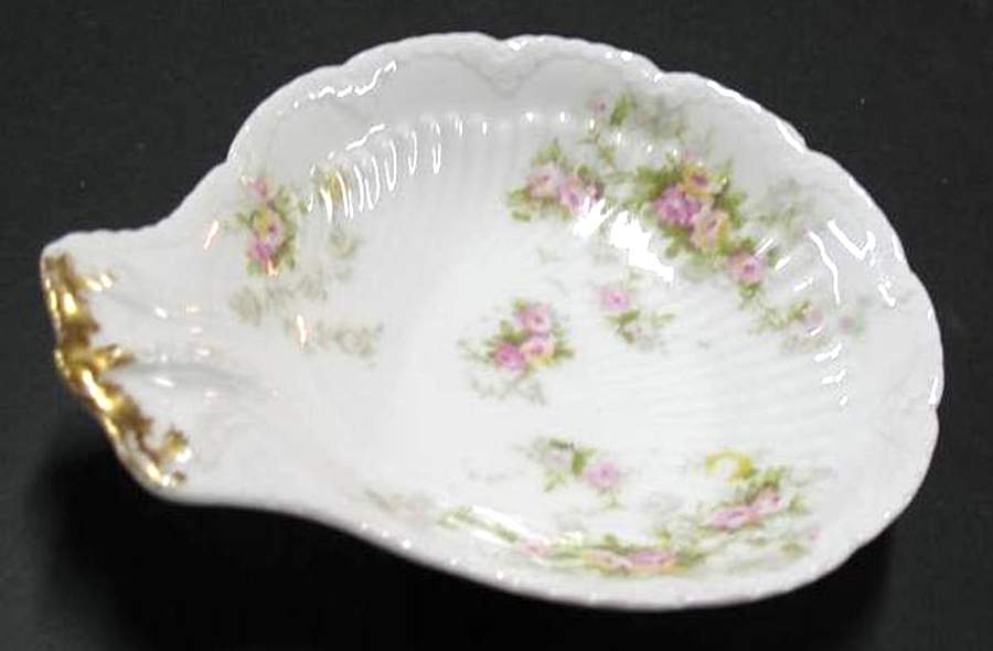 Schleiger 149E Shell Shaped Dish by Haviland-1