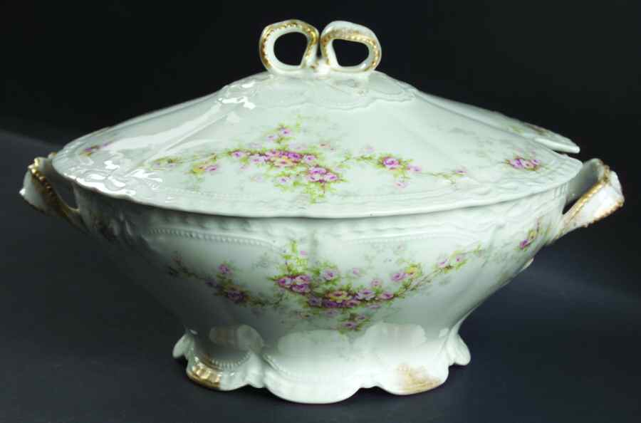 Schleiger 149F Tureen &  Lid by Haviland-1