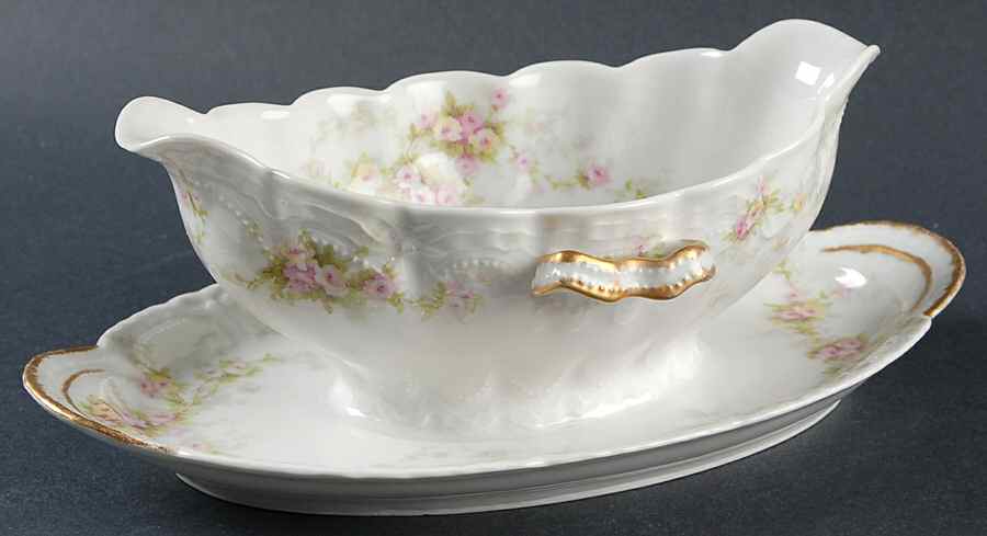 Schleiger 149F Gravy Boat with Attached Underplate by Haviland-1