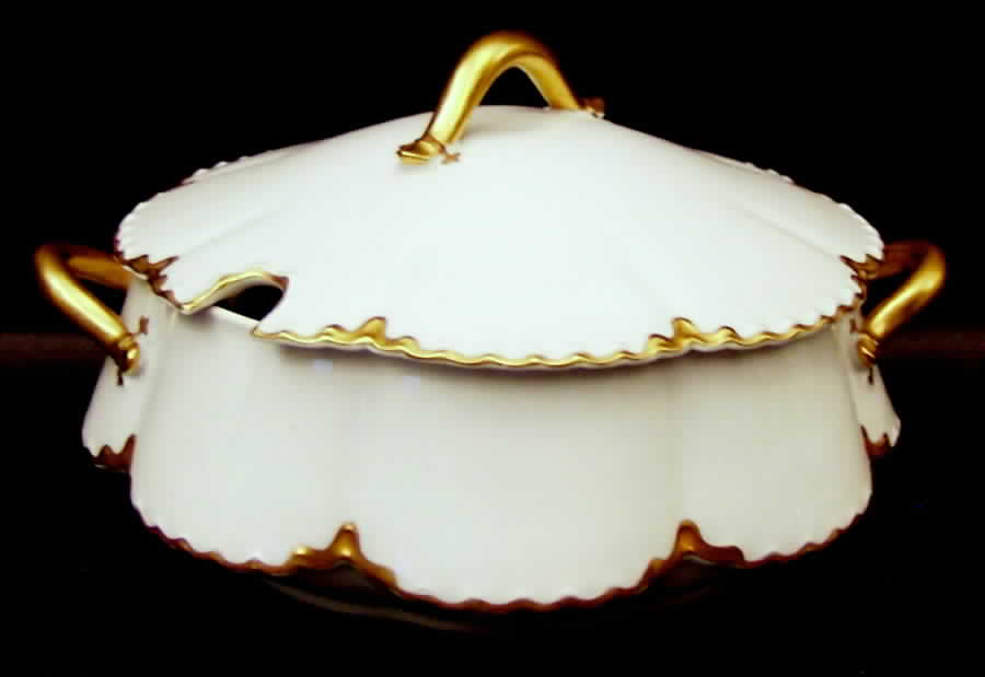 Schleiger 15 Tureen &  Lid by Haviland-1