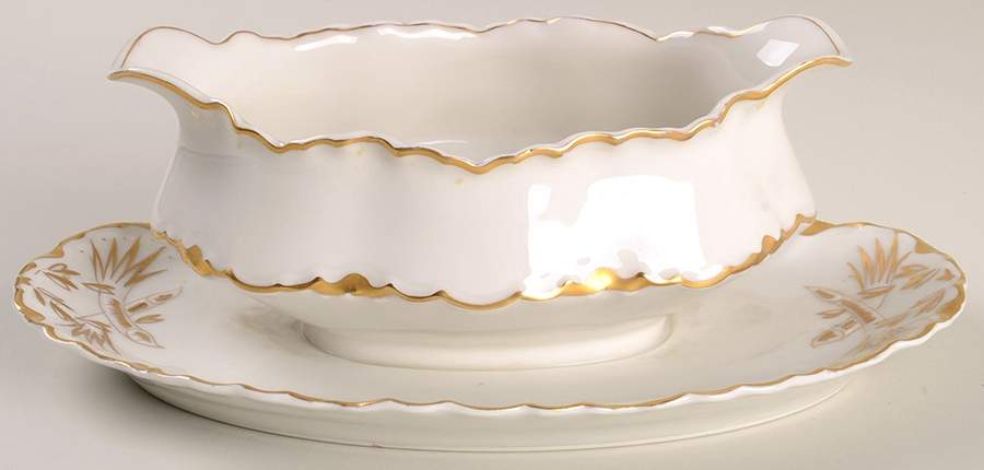 Schleiger 15 Gravy Boat with Attached Underplate by Haviland-1