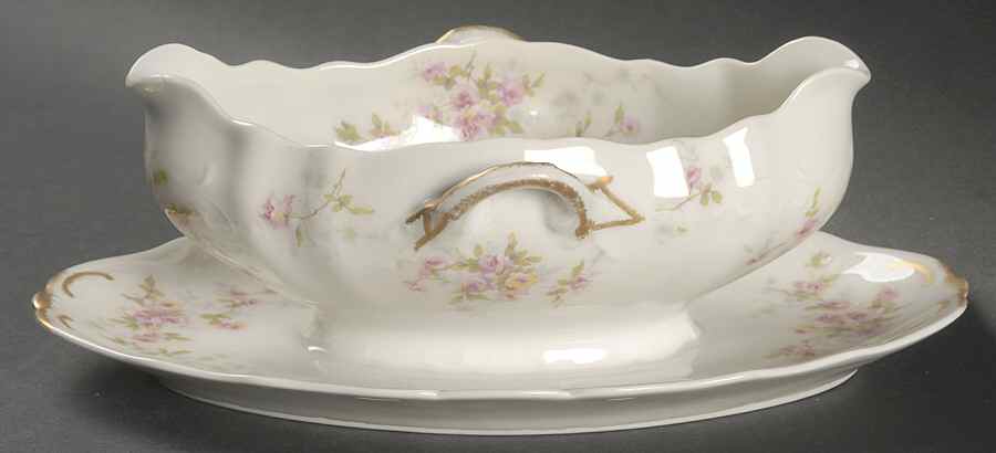 Schleiger 150 Gravy Boat with Attached Underplate by Haviland-1