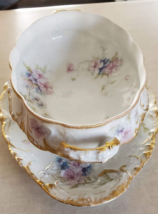 Schleiger 156f Gravy Boat w/Attached Underplate No Lid by Haviland-1