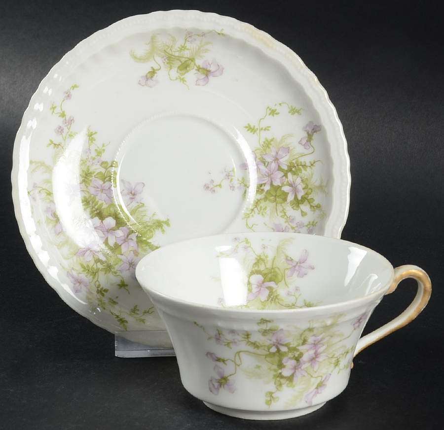Schleiger 157g Flat Cup & Saucer Set by Haviland-1