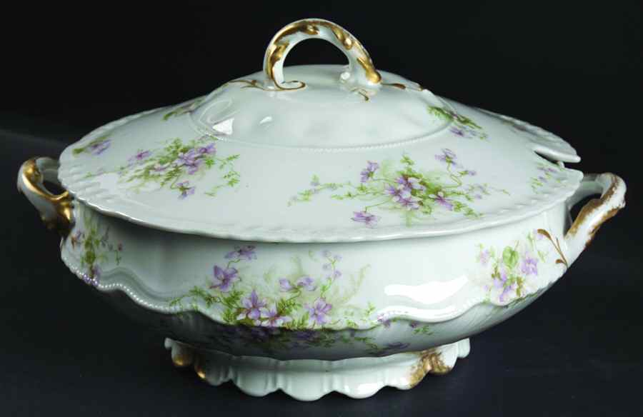 Schleiger 157h Tureen &  Lid by Haviland-1