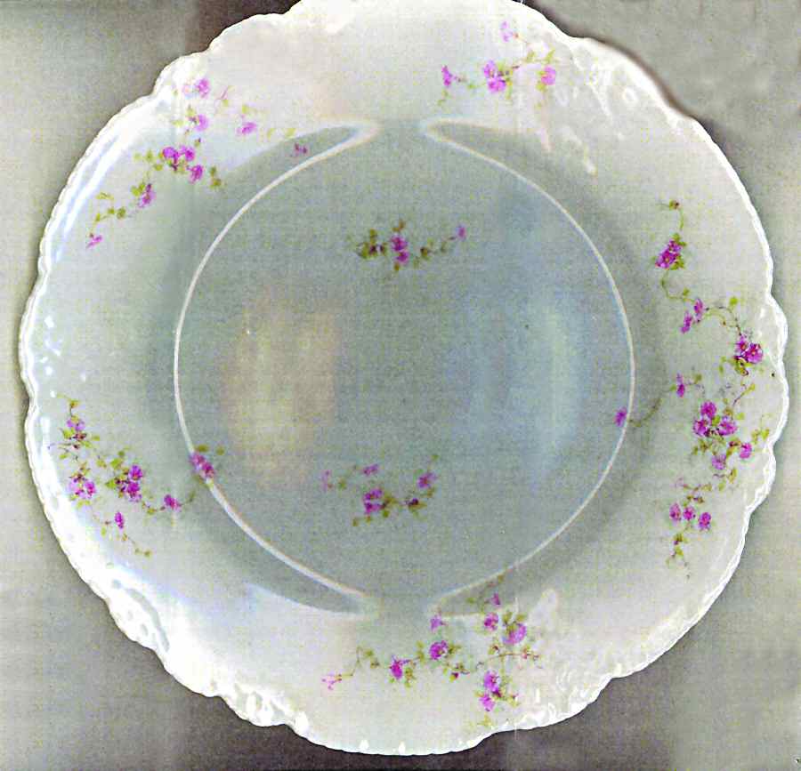 Schleiger 159F Dinner Plate by Haviland-1