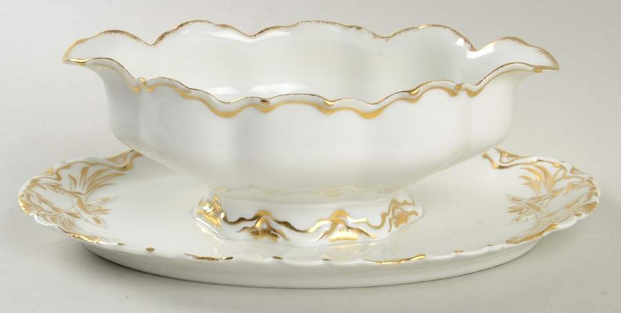 Schleiger 17 Gravy Boat with Attached Underplate by Haviland-1