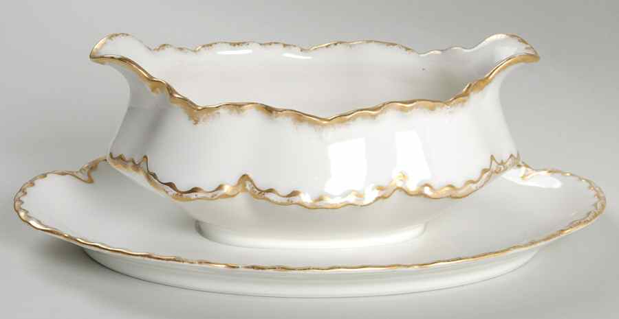 Schleiger 18 Gravy Boat with Attached Underplate by Haviland-1