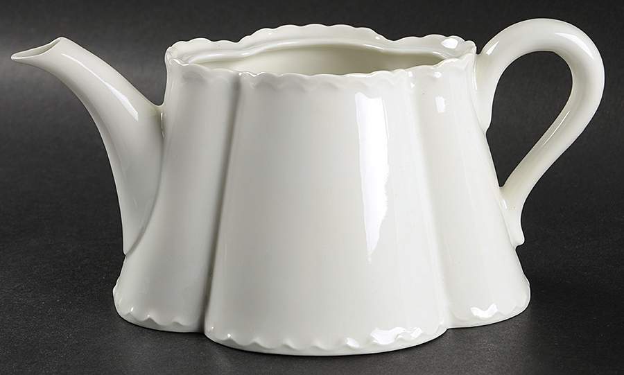 Schleiger 2&13 Teapot No Lid by Haviland-1