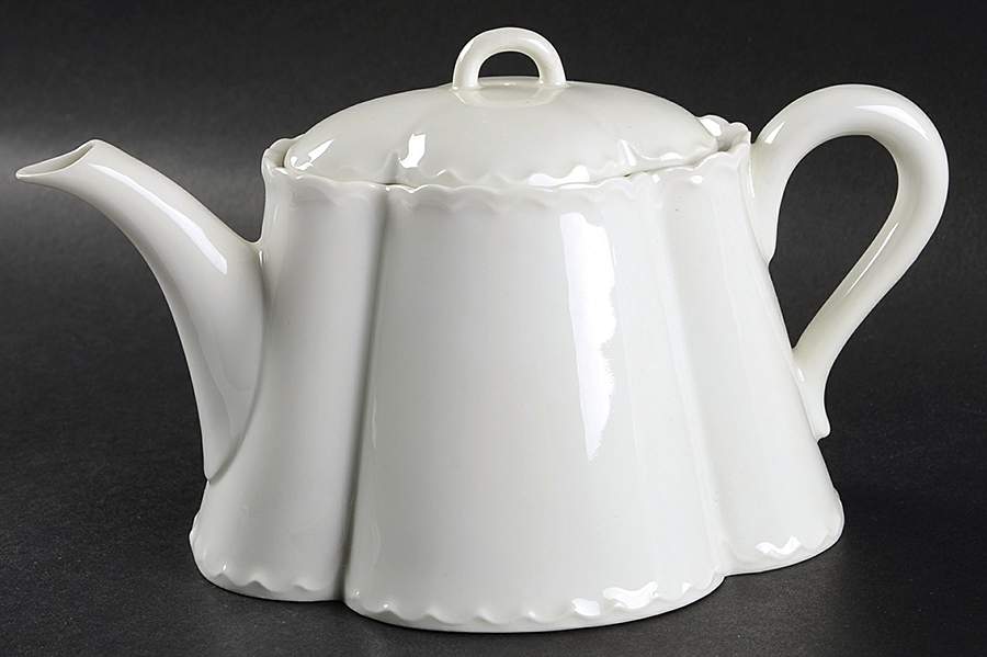 Schleiger 2&13 Teapot & Lid by Haviland-1