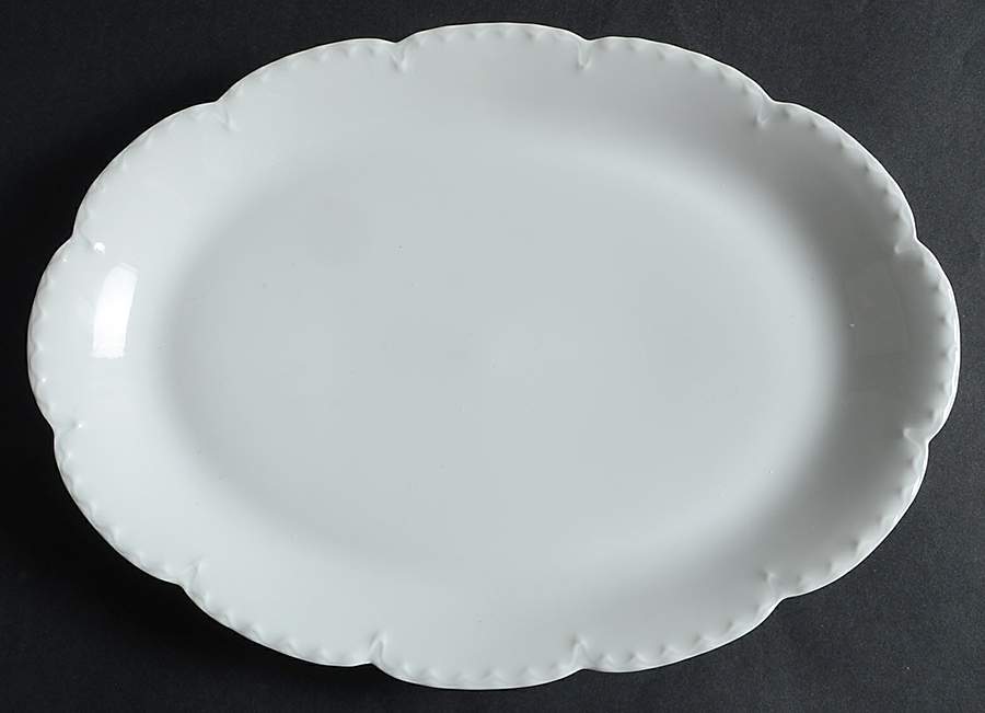Schleiger 2&13 11" Oval Serving Platter by Haviland-1