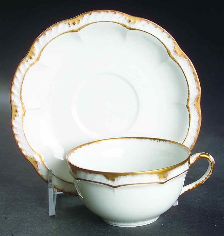 Schleiger 213 Oversized Cup & Saucer Set by Haviland-1