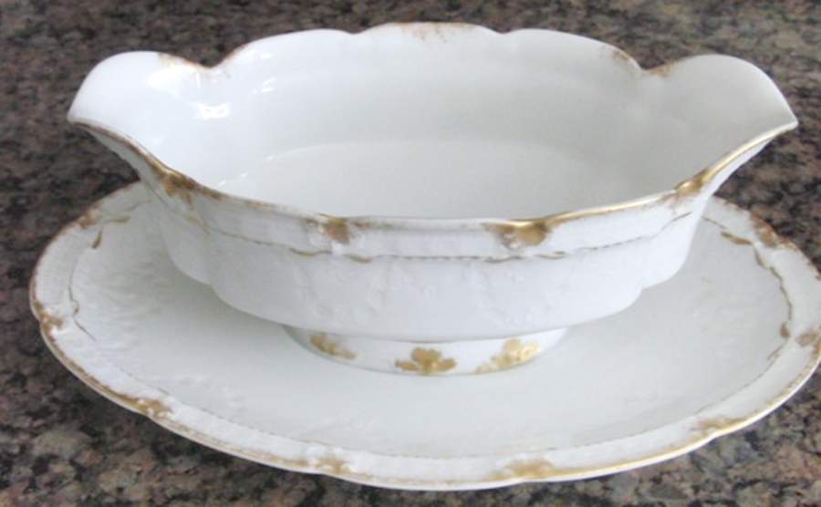 Schleiger 214 Gravy Boat & Underplate by Haviland-1