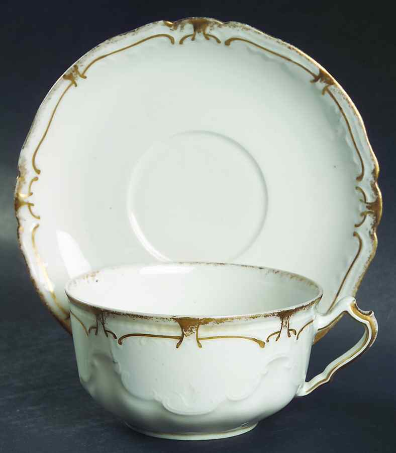 Schleiger 215 Flat Cup & Saucer Set by Haviland-1