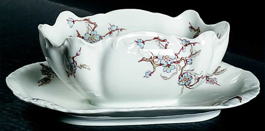 Schleiger 222F Gravy Boat with Attached Underplate by Haviland-1
