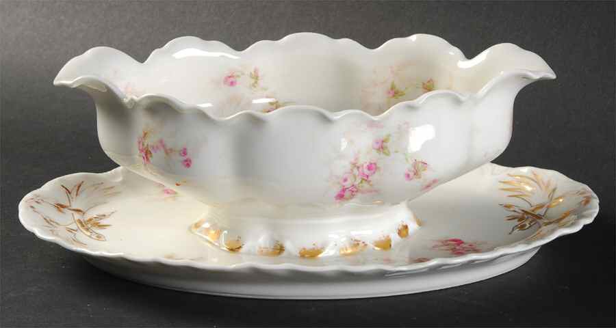 Schleiger 223A Gravy Boat with Attached Underplate by Haviland-1