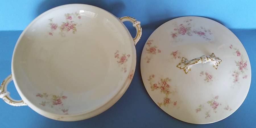 Schleiger 228J Round Covered Vegetable by Haviland-1