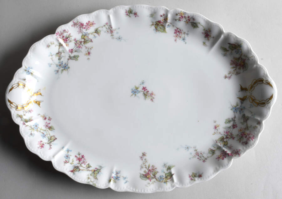 Schleiger 232 14" Oval Serving Platter by Haviland-1