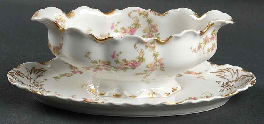 Schleiger 233A Gravy Boat with Attached Underplate by Haviland-1
