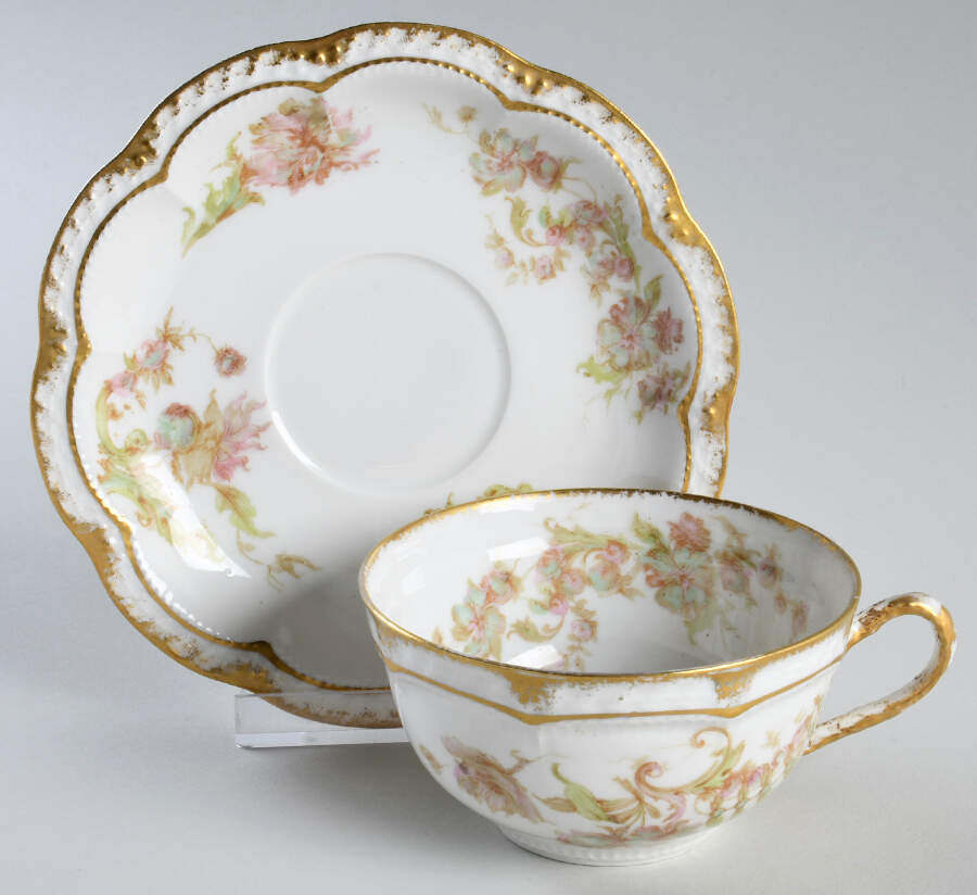 Schleiger 235B Oversized Cup & Saucer Set by Haviland-1