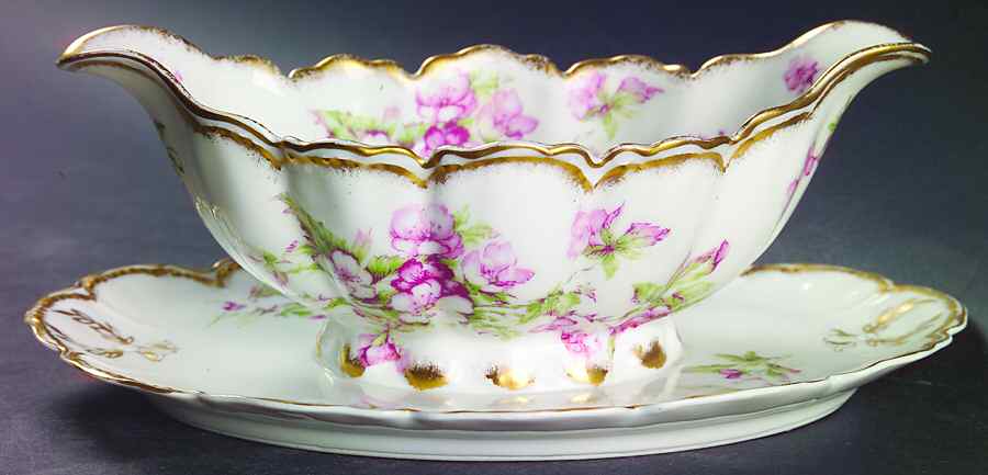 Schleiger 241 Gravy Boat with Attached Underplate by Haviland-1