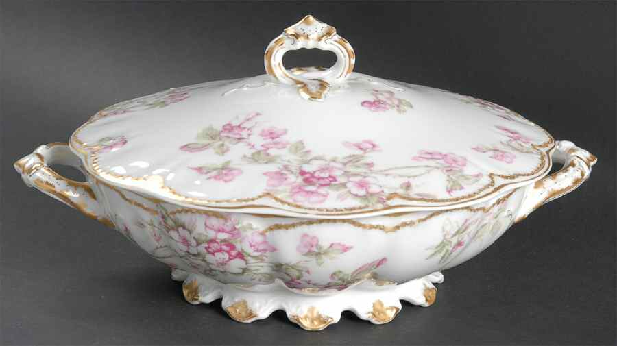 Schleiger 241 Round Covered Vegetable by Haviland-1