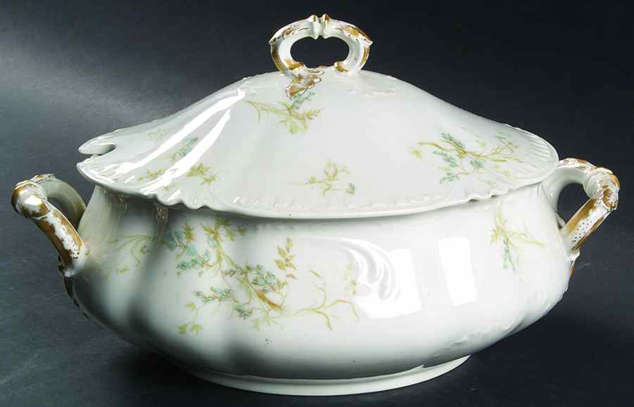 Schleiger 245 Oval Tureen & Lid by Haviland-1