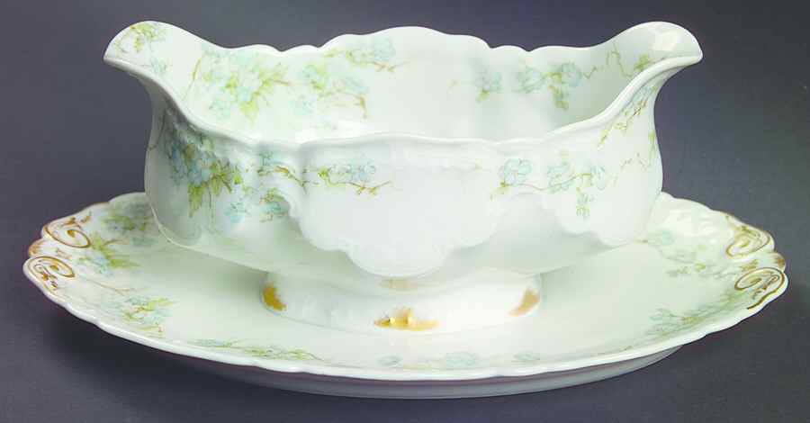 Schleiger 248L Gravy Boat with Attached Underplate by Haviland-1
